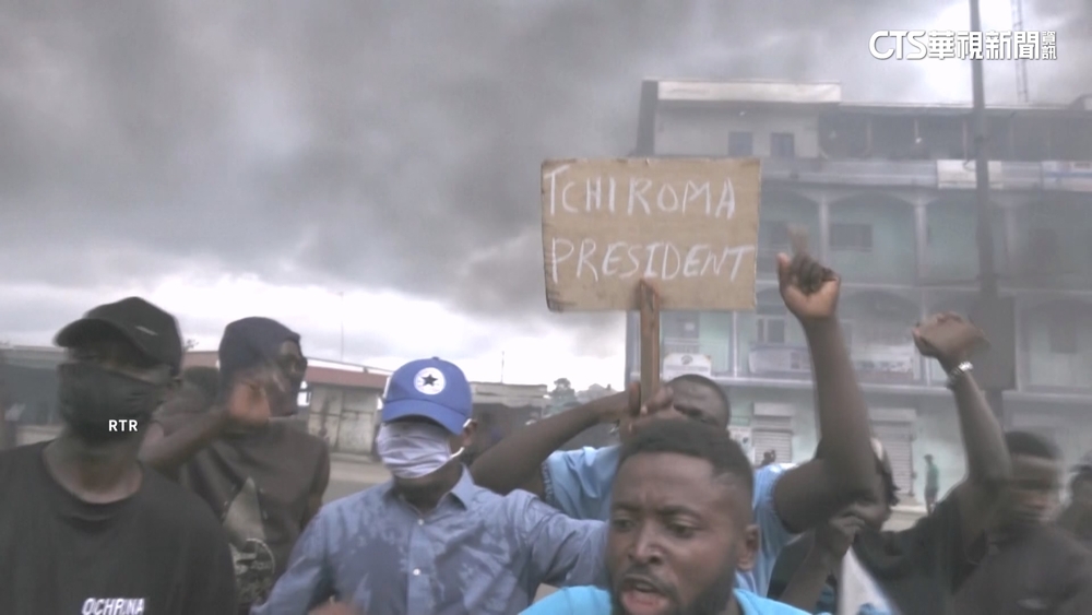 不滿總統邁入第8任期　喀麥隆民眾示威4死