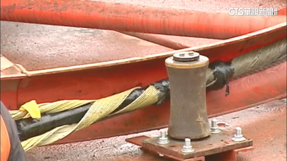 驚險！海巡艦艇一度吸入異物　管碧玲籲支持「海纜七法」