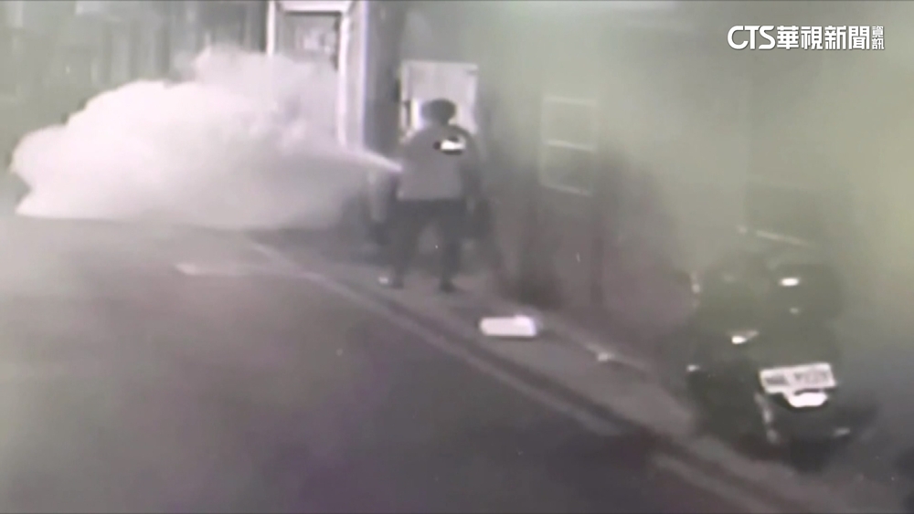 新莊男惡作劇亂噴滅火器　民眾誤認火災急報警