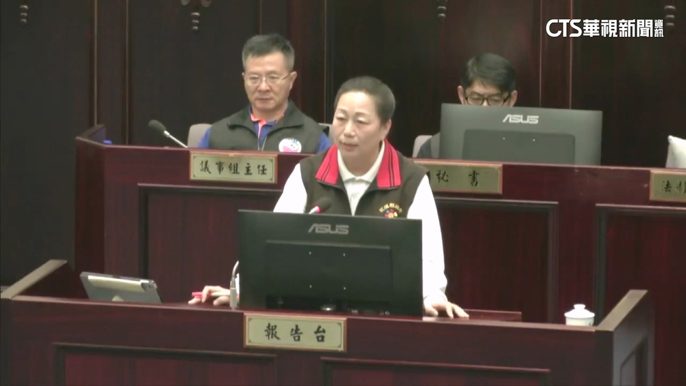 徐榛蔚報告逾1小時.播放紀錄片　強調「與災民同在」