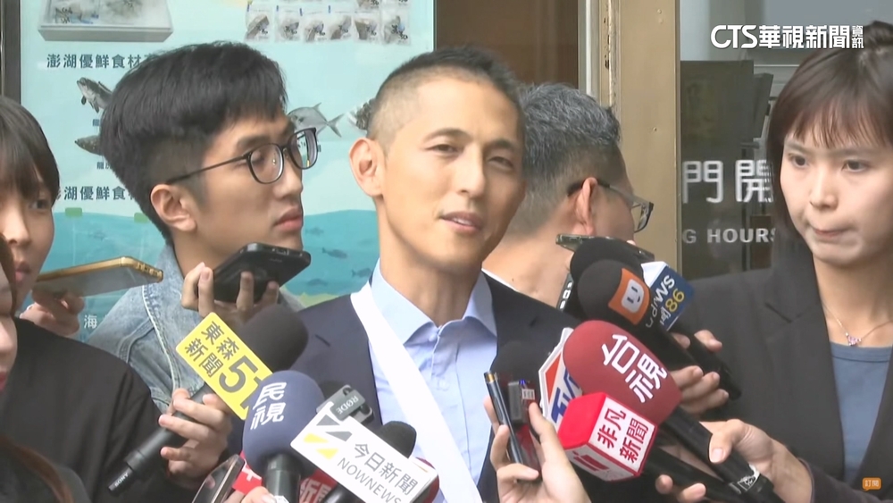 吳怡農表態參選台北市長　王世堅相挺：全力幫他