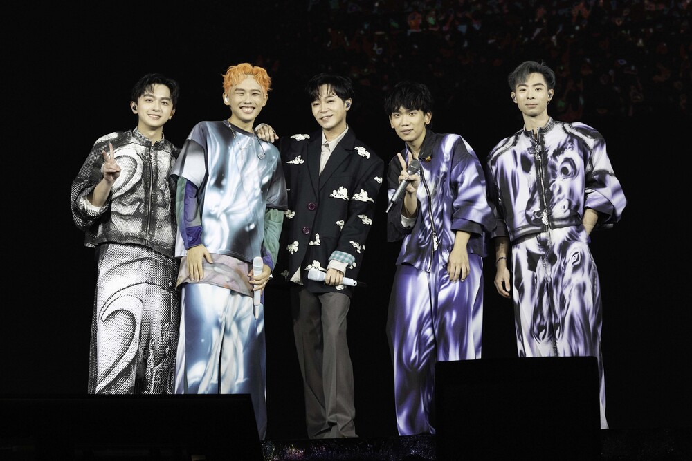 理想混蛋成軍8年首攻蛋　Day2邀吳青峰擔任嘉賓圓夢合唱〈下雨的夜晚〉