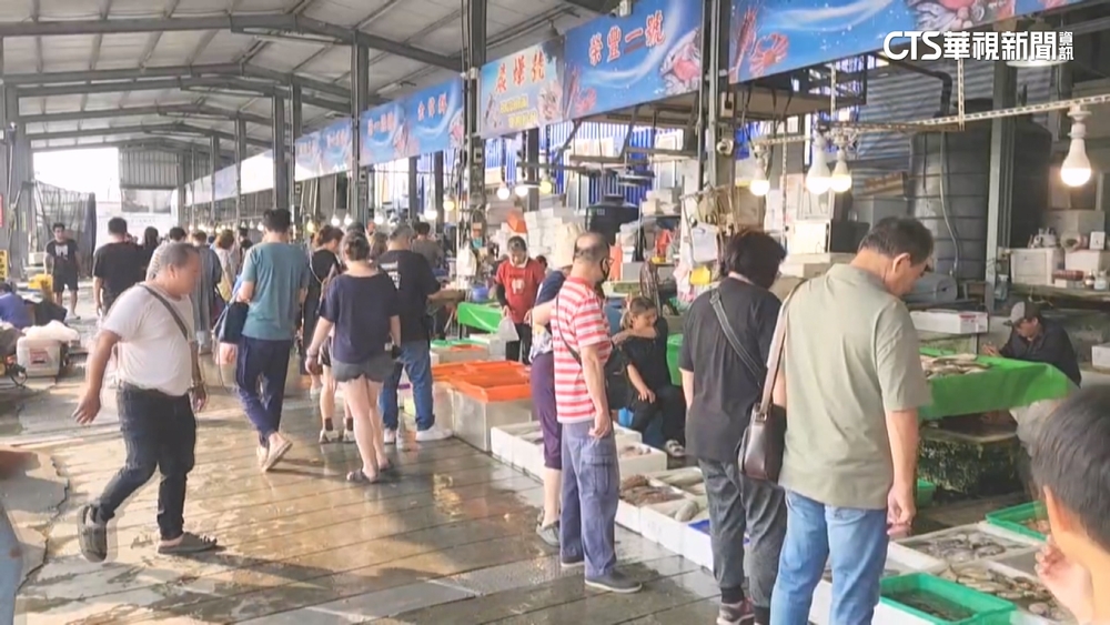 彰化唯一現流漁貨！「塭仔漁港」假日人龍搶購嚐鮮