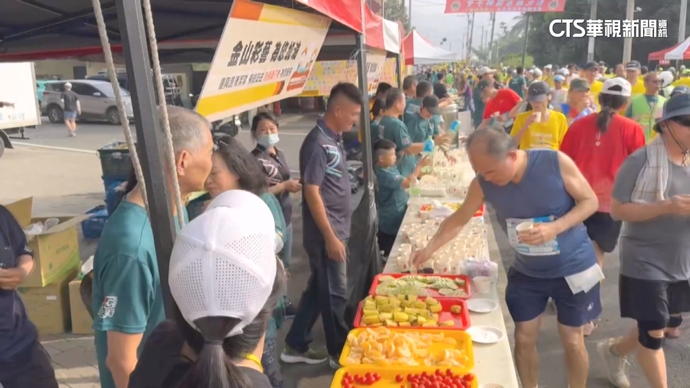田中馬拉松祭烤乳豬.牛排吃到飽　上萬人邊跑邊補給