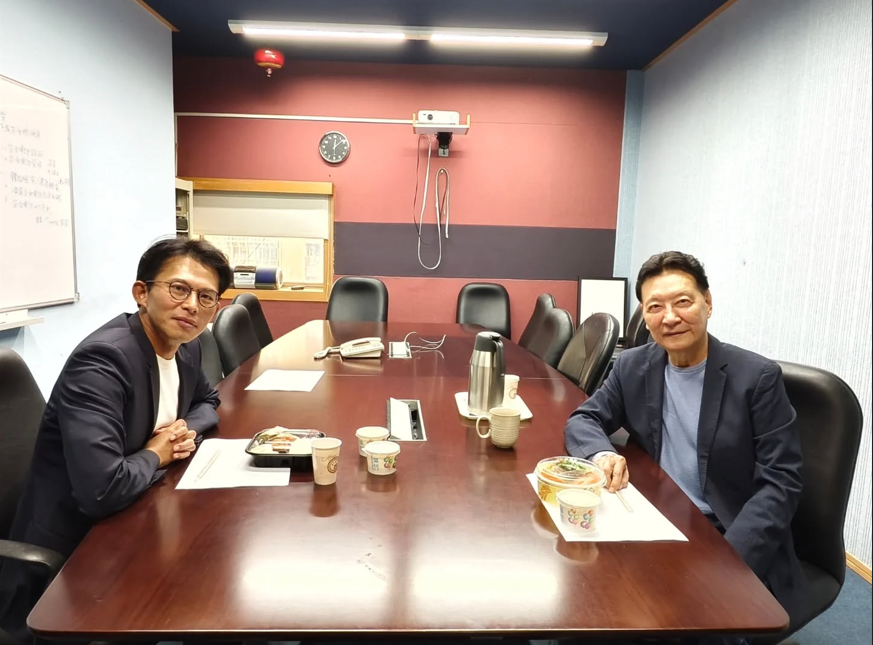 趙少康、黃國昌開便當會　盼「藍白須更緊密合作」：很多枝節都可放下