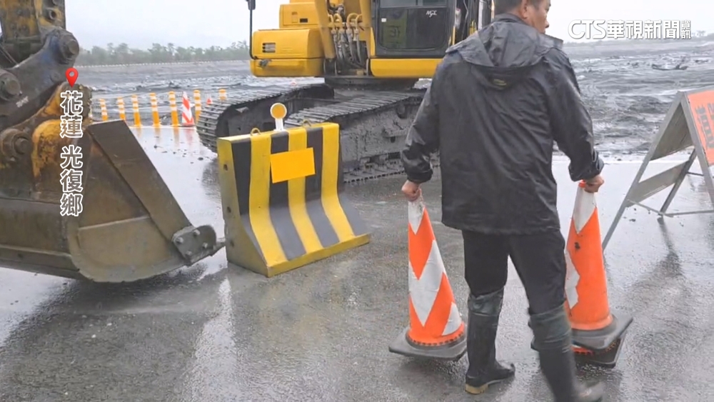 「鳳凰」逼近！　馬太鞍溪水位升　公路局急封便道