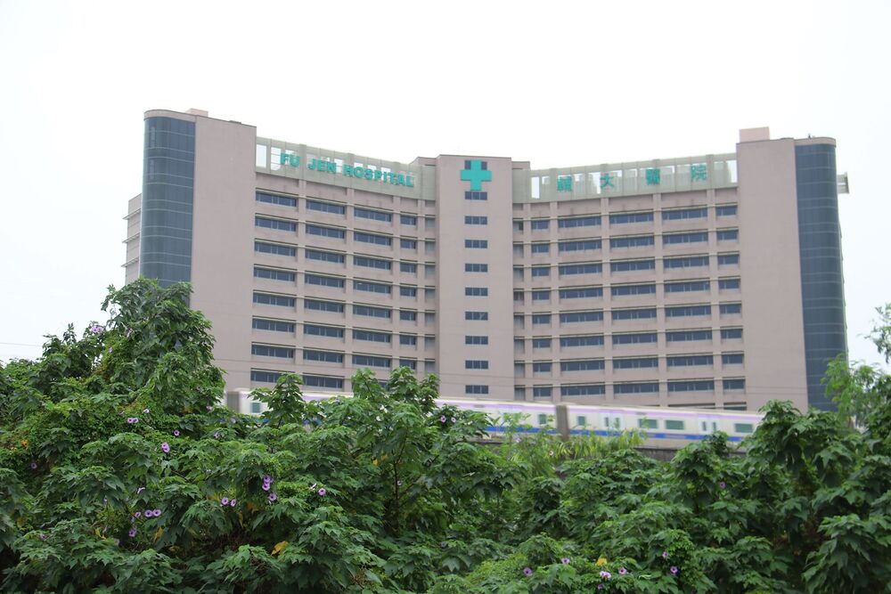 驚傳醫療暴力！　醫師看診突遭男子持美工刀砍傷　輔大醫院：絕不寬貸