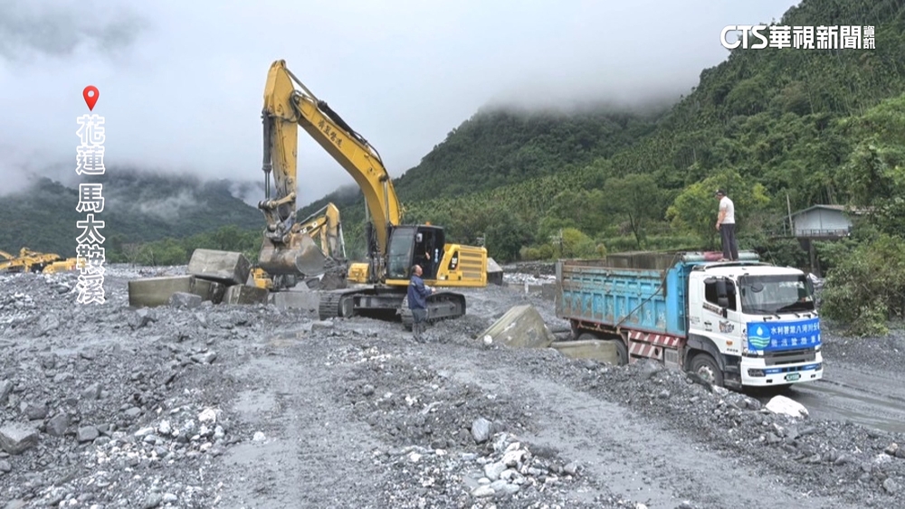 馬太鞍溪漫流明利村釀災　大型機具「55小時」封堵缺口