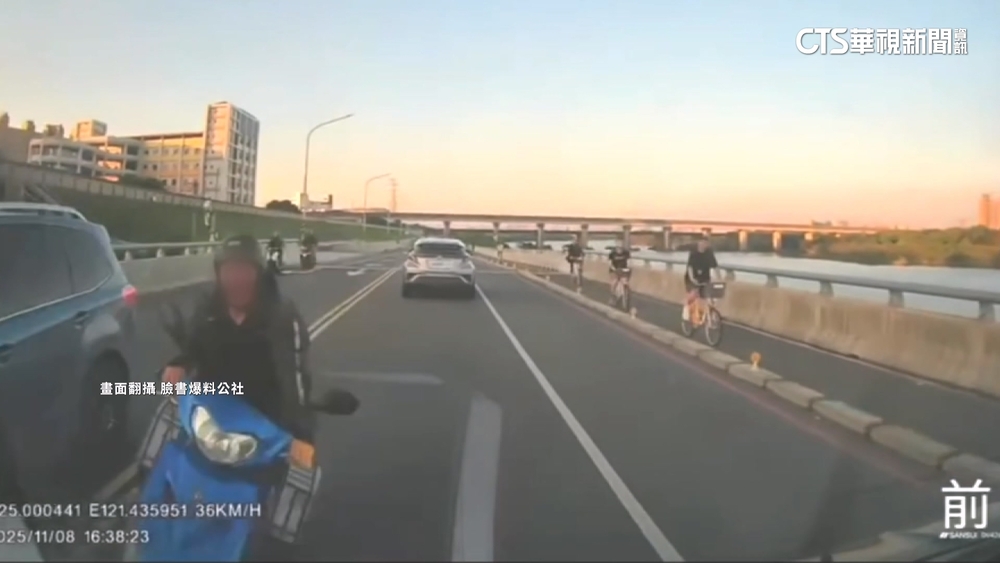身障機車「突跨雙黃線」驚悚衝出　網友：怎麼閃？