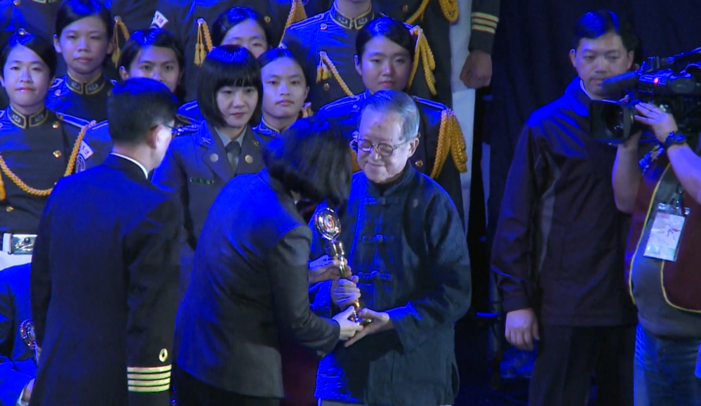 《九條好漢在一班》作詞者黃瑩過世　享耆壽95歲