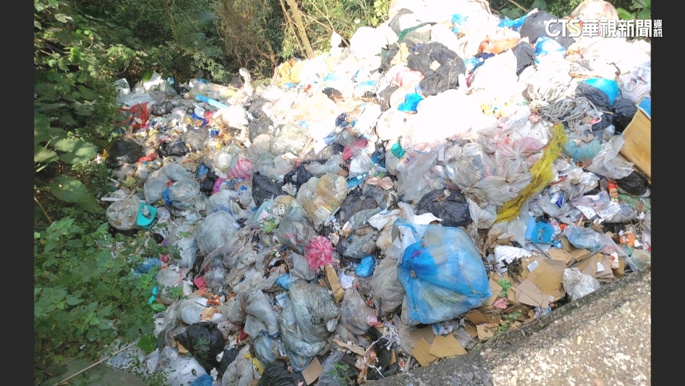 不只月世界！高雄田寮現「垃圾山」　環局：同犯罪集團所為
