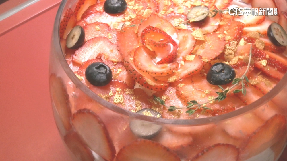 冬天粉紅風暴襲！　迎草莓季　餐廳.飲料業者出奇招