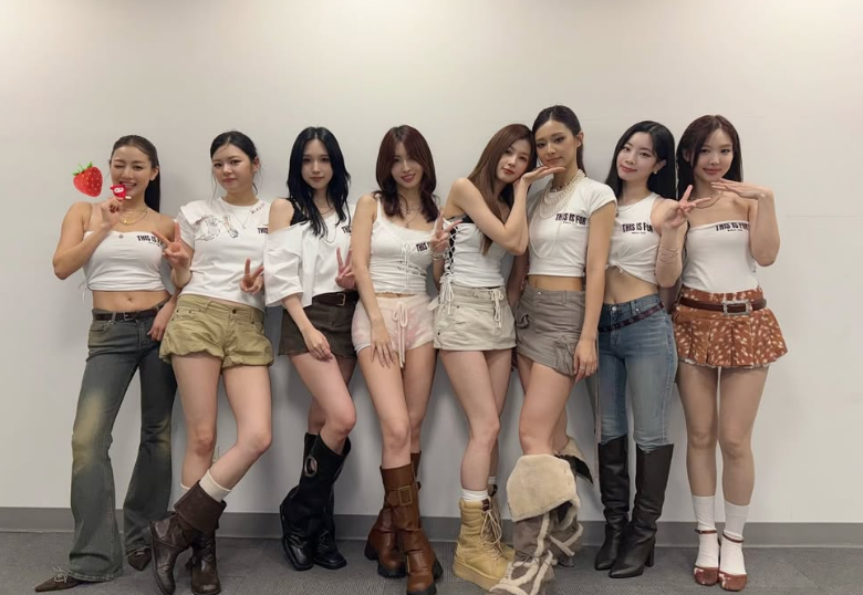 唱TWICE歌挨顧客罵！牛排店員工喊「愛台灣愛周子瑜」　加碼唱「日不落」笑翻網友