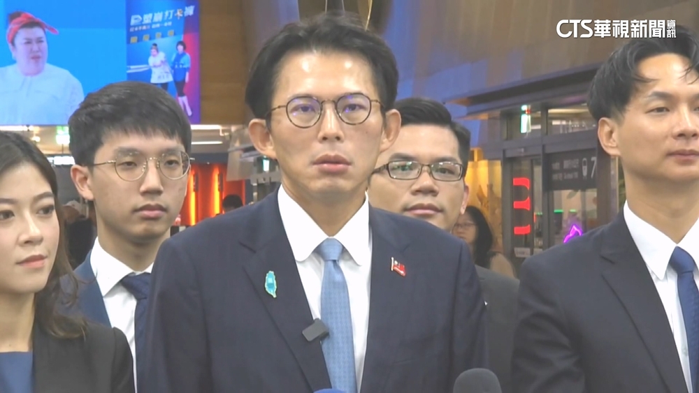 黃國昌今早率青年團訪日　與日本主要政黨交流