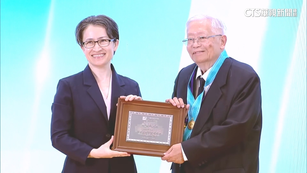 羅唯仁跳槽英特爾！　劉佩真：半導體業人才競爭白熱化