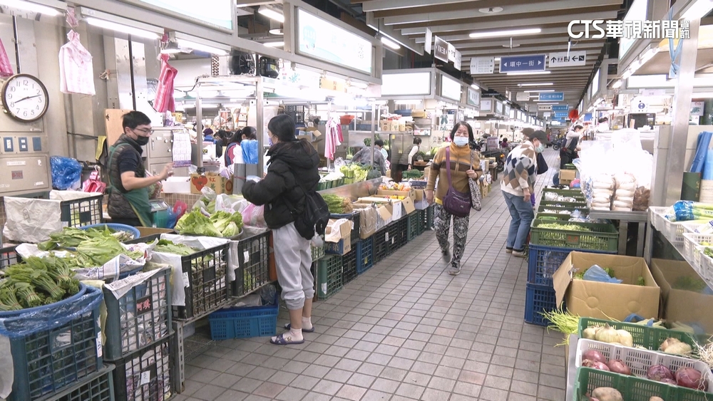 天氣冷！「1限定蔬菜」喊價貴　菜販曝挑選秘訣：半斤就能煮兩餐火鍋