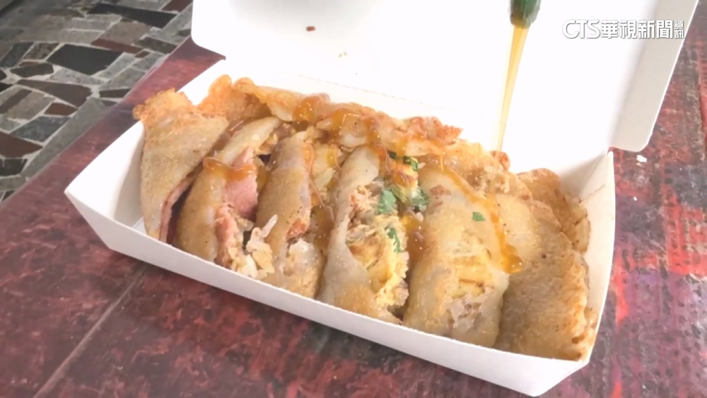 銅板美食！　特色「蛋餅飯」份量足　爆量豆乳豬便當僅95元