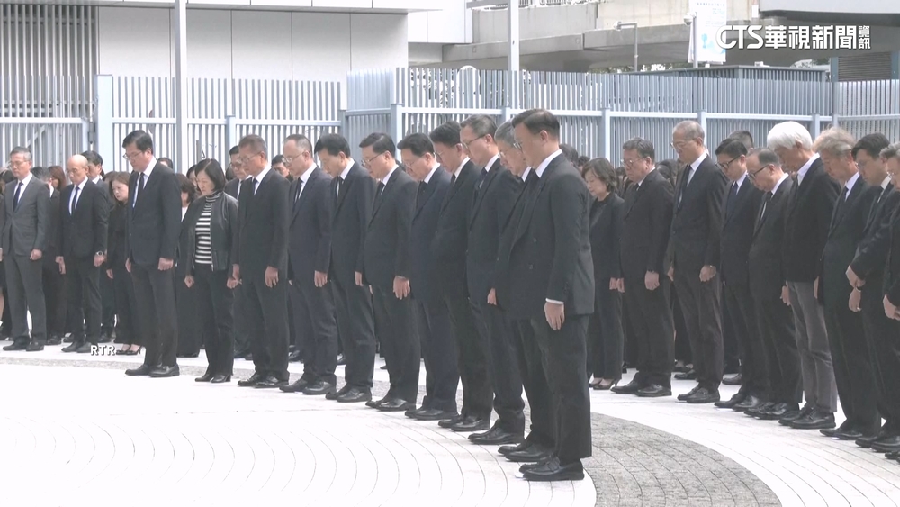 宏福苑大火奪128命！　續挺進高樓搜救　港降半旗哀悼