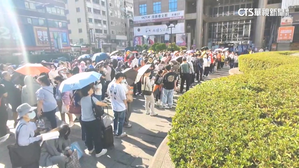 台中「物調券」百元放大2倍！　一中商圈現排隊人龍