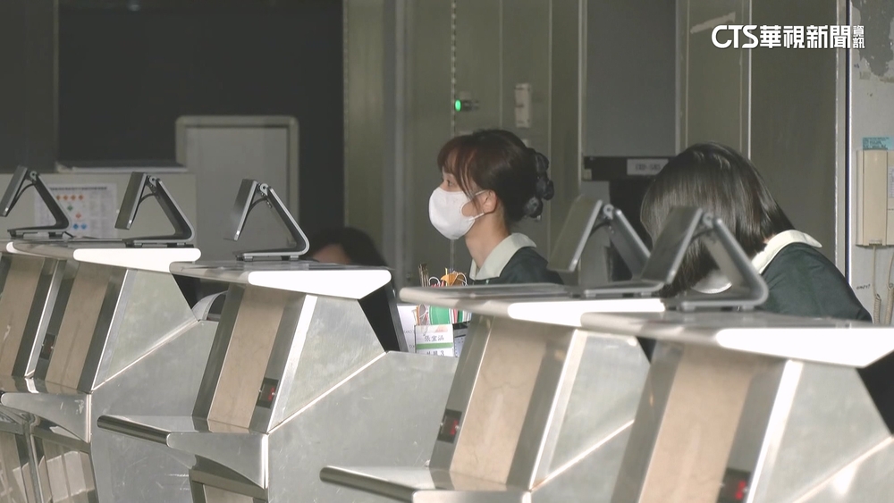 週一松山機場突停電！　候機室.免稅店一片黑　14：48已復電