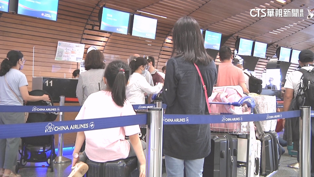 搭機幫帶行李.賣行李空間恐惹禍　旅遊達人曝隱憂