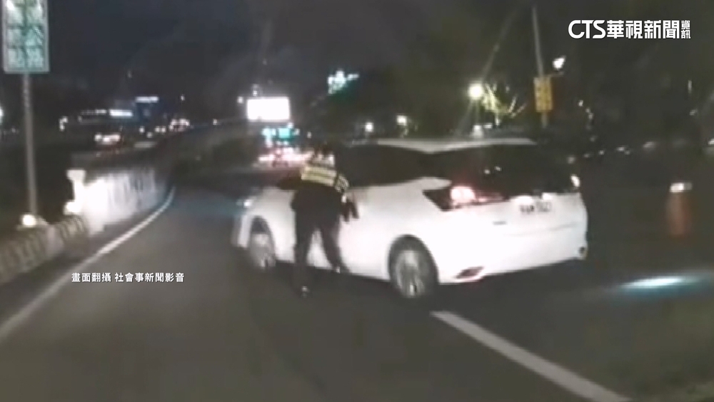 駕駛疑無照謊報身分！　拒檢逃逸還衝撞員警