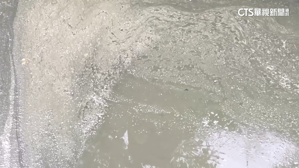肉眼可見！基隆暖暖也見油污染　謝國樑：非同案