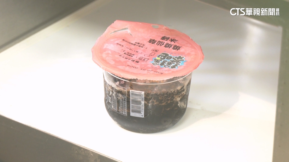 隨手即得！　超商開賣燒仙草.玉米濃湯搶熱食商機