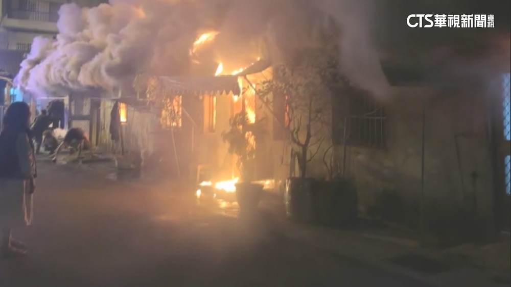 彰化溪湖火警！連燒4平房　知名阿讚爌肉飯受波及