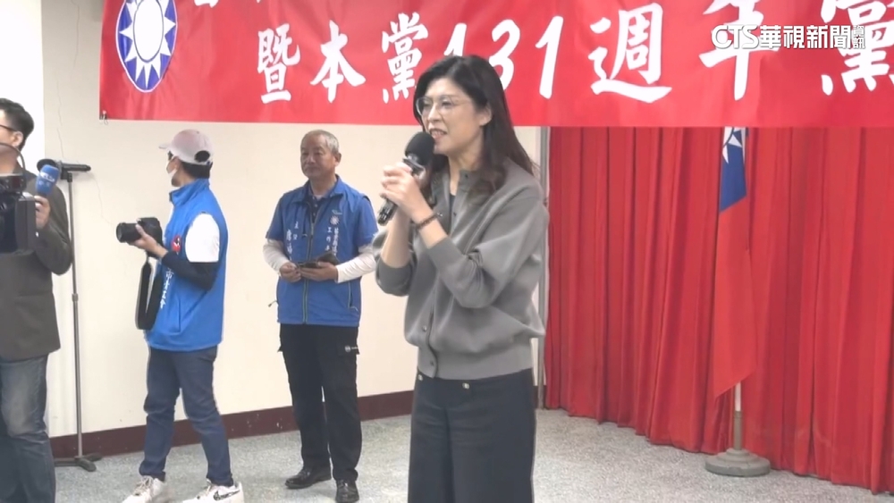 鄭麗文紐時專訪稱「時間不站在台灣這邊」　綠轟：赤化