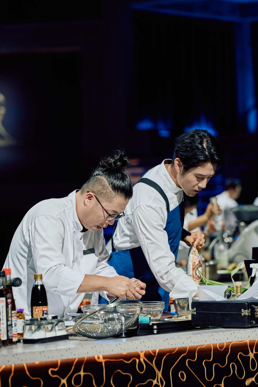 《星廚之戰》胡宇威和主廚鄭淳豪五度搭檔 默契互動備受評審欽賴
