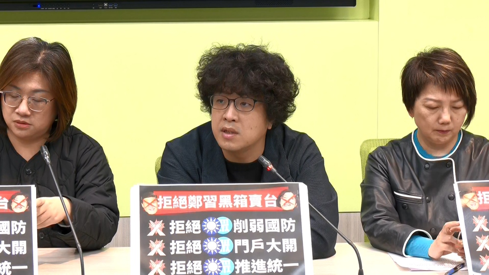 帶女兒散步遭陌生男錄影嗆聲　沈伯洋報警：不該波及家人