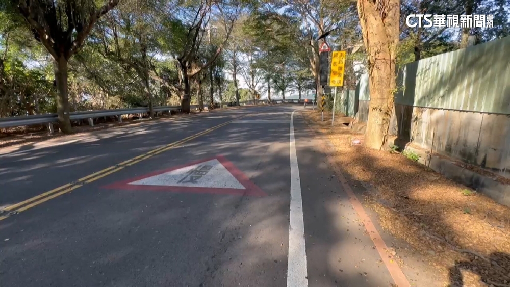 又是彰化139線！　重機過彎撞樹　騎士鬼門關前獲救