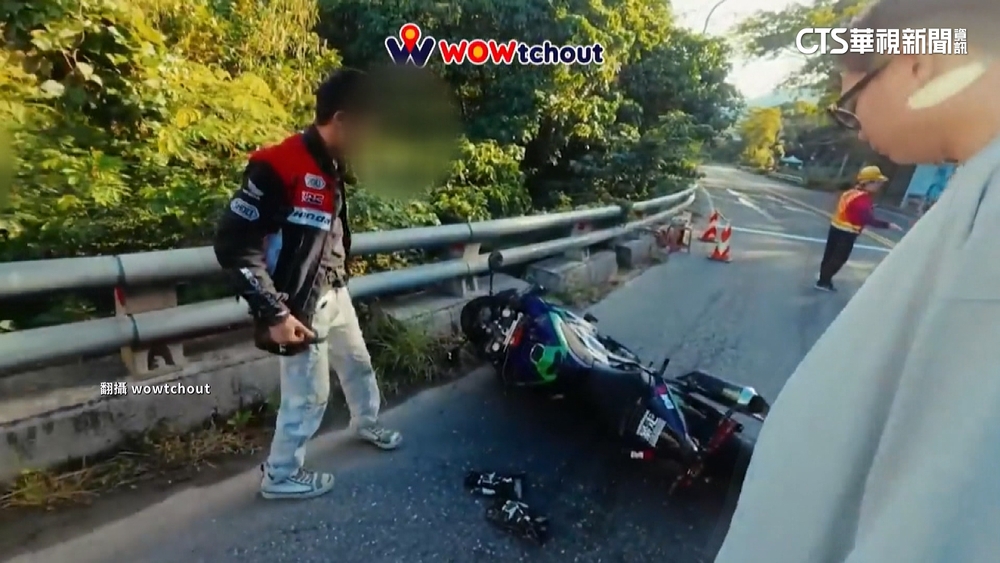 小貨車擦撞重機！　雙方火爆開嗆　警揪駕駛超車肇禍