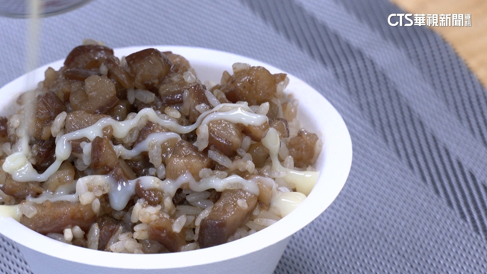 煉乳滷肉飯「意外好吃」？　網崩潰：台南人都不吃