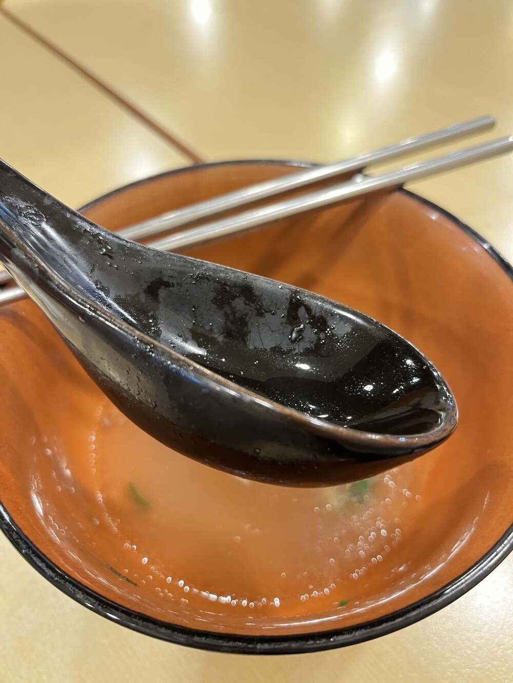 三商巧福為何堅持用厚重瓷湯匙？　前員工曝原因　網讚：好用心