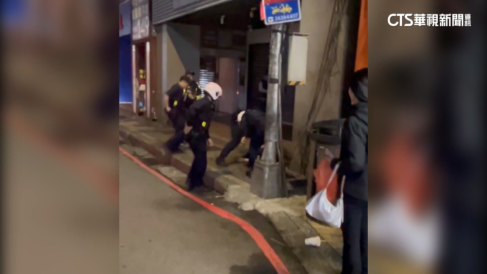 殺人嫌有多起前科！　一週前才當街揮利器遭警壓制