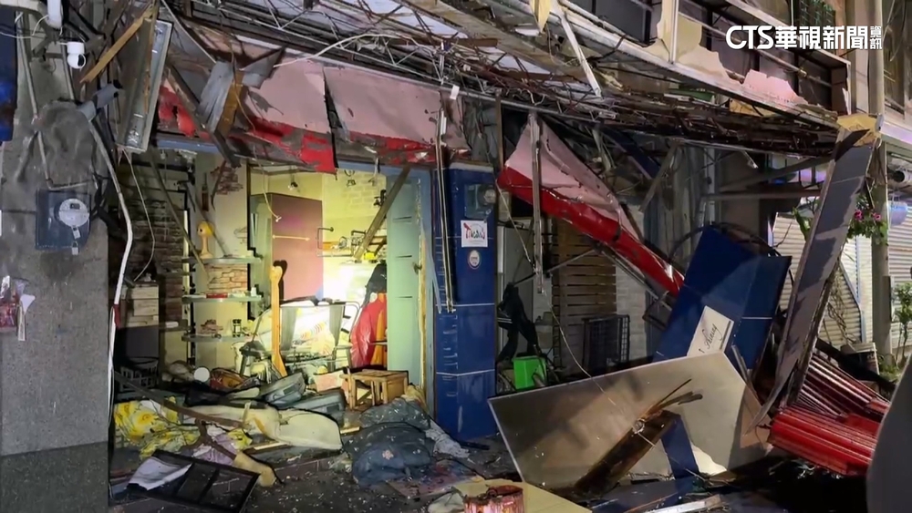 新營民宅氣爆！　疑「瓦斯煮食不慎」　男住戶燒燙傷送醫