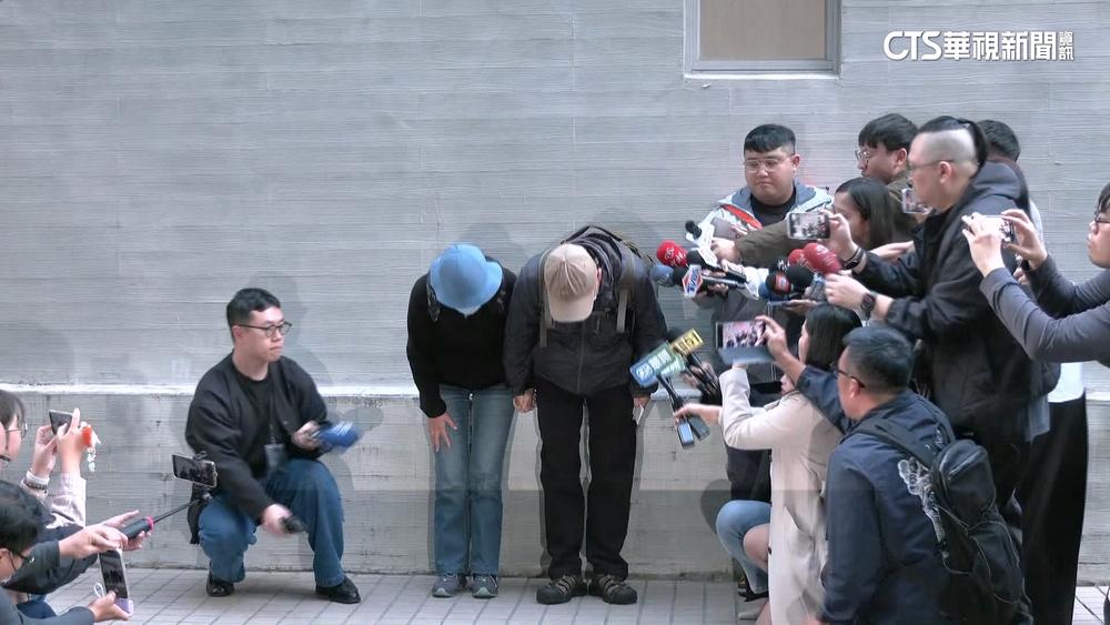 連說4次對不起！　張文父母下跪　向社會致歉
