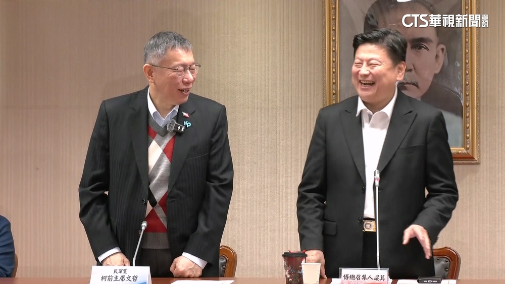 柯文哲推「代理孕母」拜會藍黨團　傅崐萁：滿血歸來