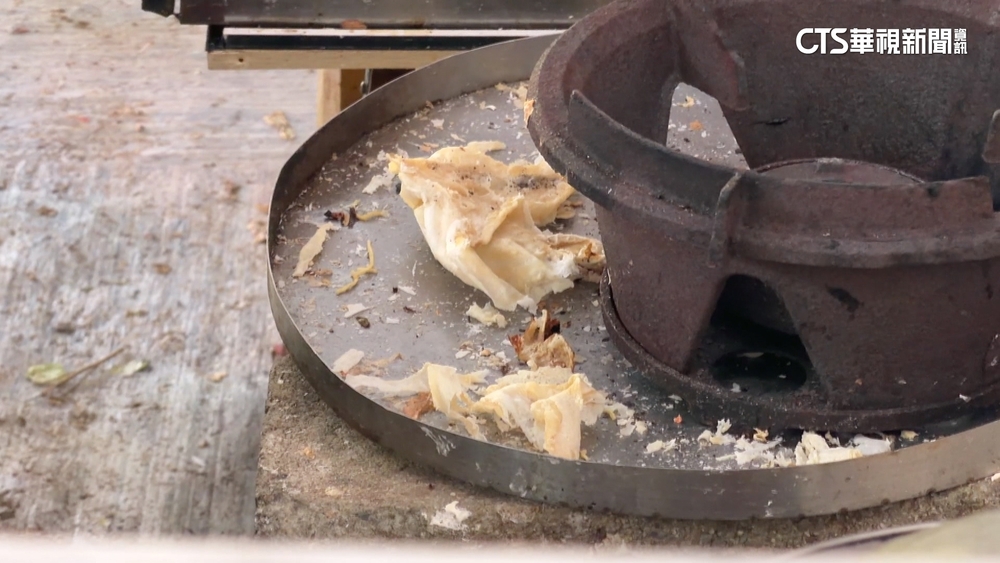 大坑9號步道潤餅攤停業多日　「爐灶留食渣」市府要查