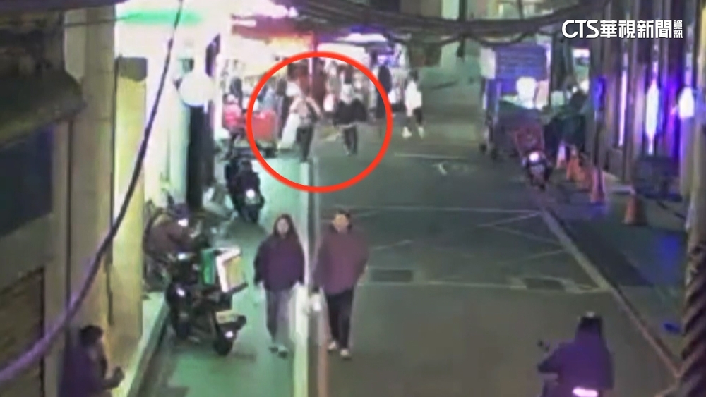 男2度偷竊超商包裹.悠遊卡　故態復萌民眾合力追賊