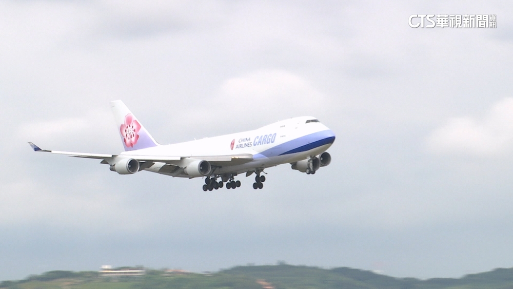 業界之冠？　華航年終「上看10個月」　平均調薪3%