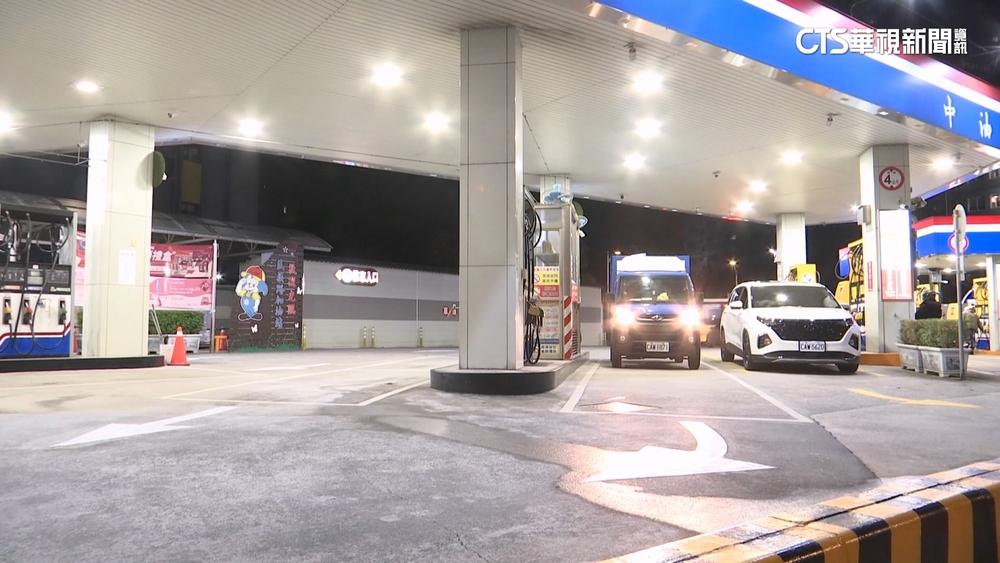 驚險！起火點近加油島憂引爆？　中油：距油槽逾6公尺