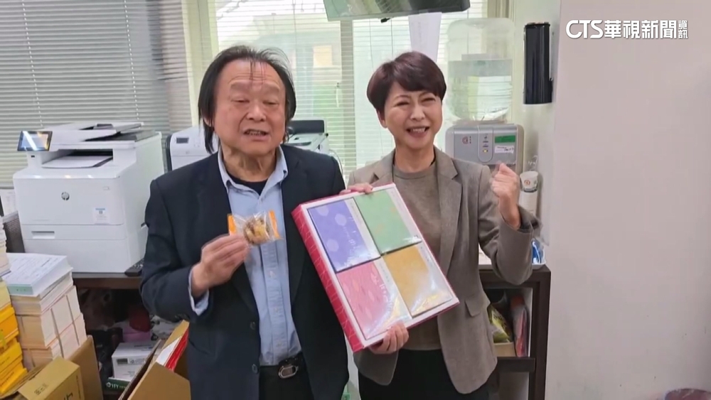 陳亭妃台南初選勝出　王世堅開金嗓「堅定挺妃」