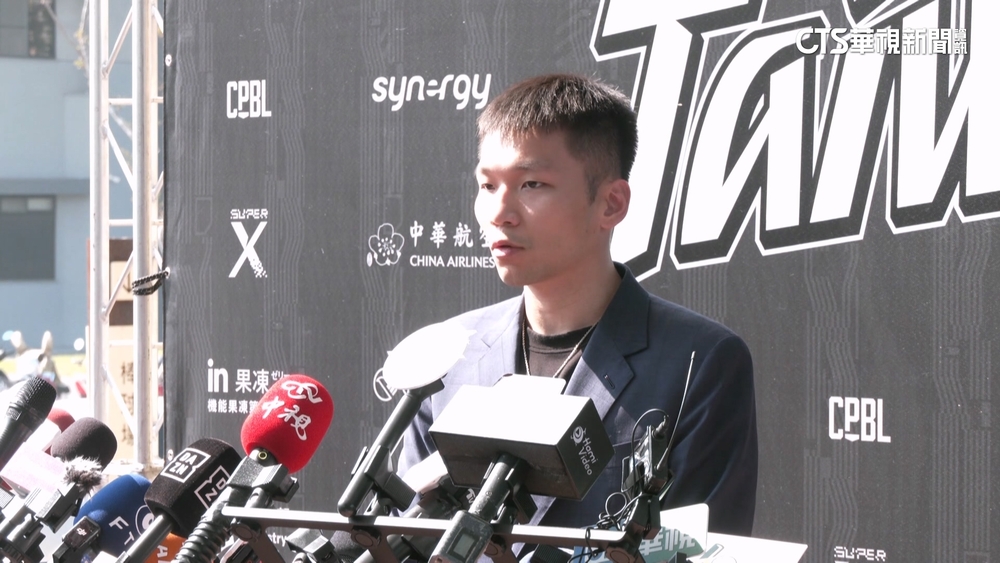 與WBC國家隊相見歡　運動部長李洋：在電影上看過