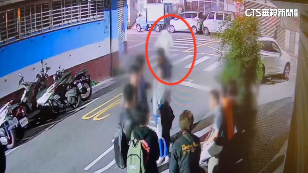 北市大安區驚傳持斧砍人　「人行道上攻擊」目擊嚇！