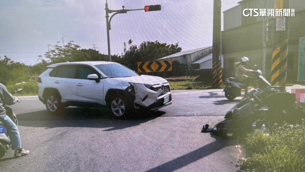 外送員疑超車撞右轉休旅車　遭噴飛撞電線桿身亡