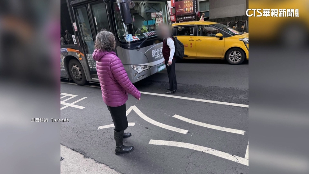 疑想搭過站公車未果　男「肉身擋車」遭司機提告