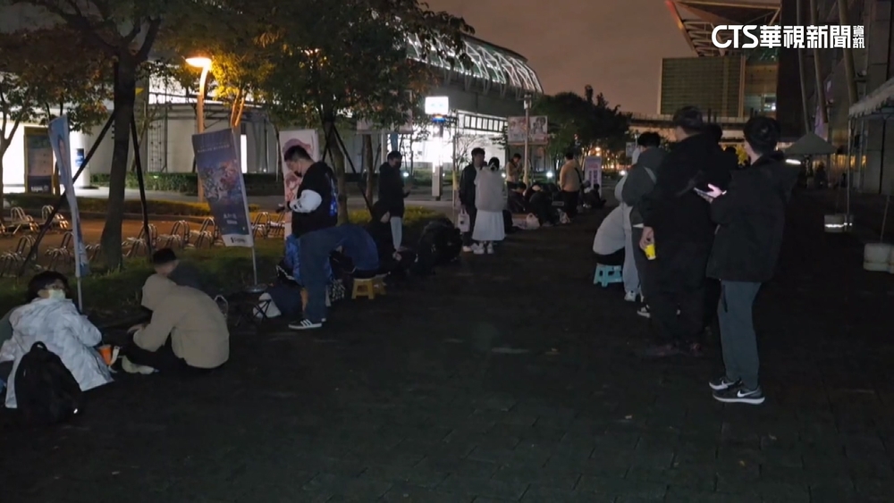 台北國際電玩展今登場！　民眾徹夜摸黑排隊